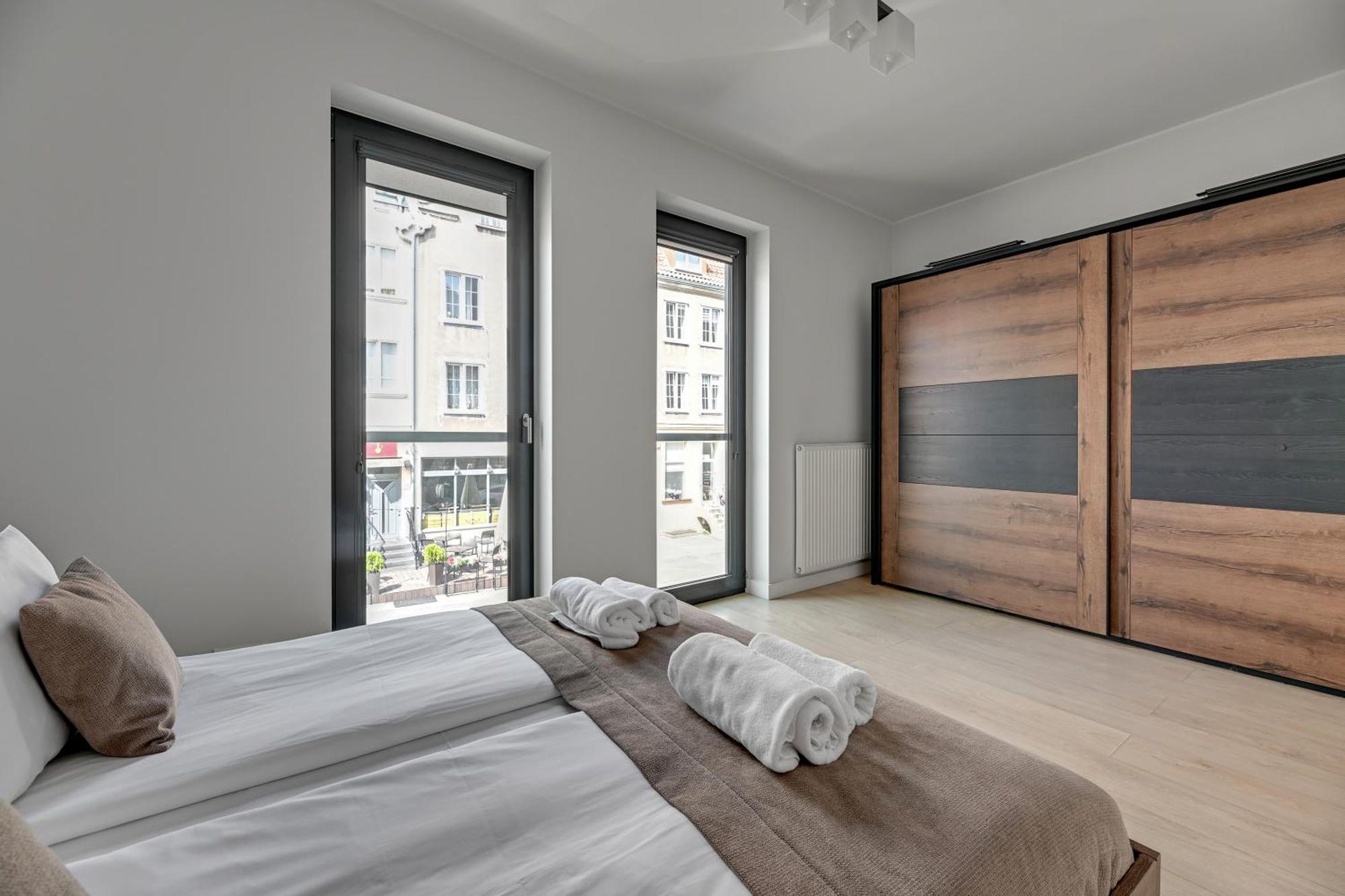 Symfonia Amazing River View Apartment By Downtown Apartments 格但斯克 外观 照片
