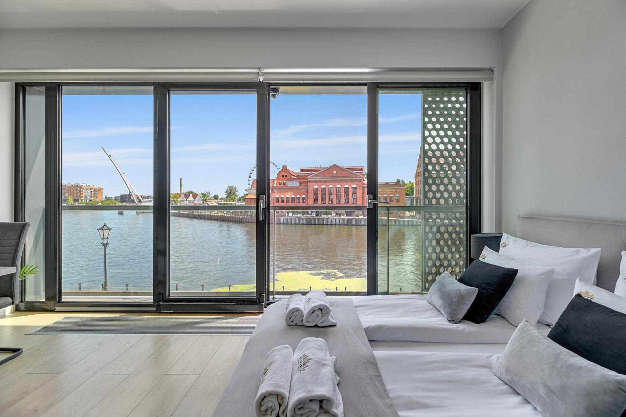 Symfonia Amazing River View Apartment By Downtown Apartments 格但斯克 外观 照片